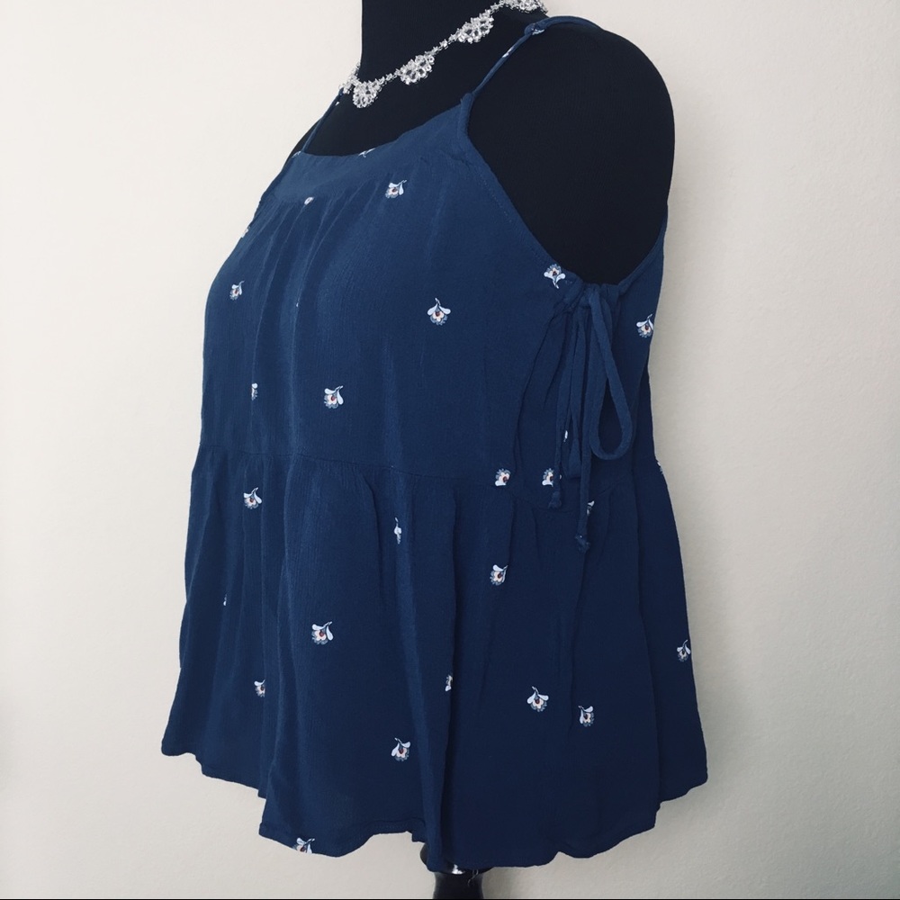Universal Thread Floral Tank Top